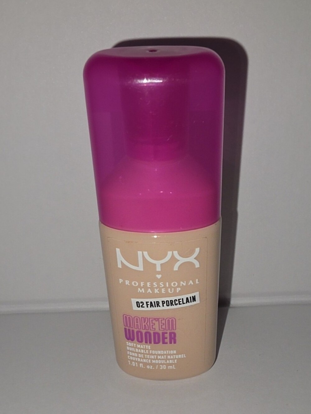 NEW NYX Make ‘Em Wonder Soft Matte Foundation 02 Fair Porcelain Full Size